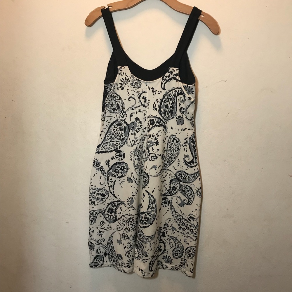 The Northface dress - Picture 2 of 5